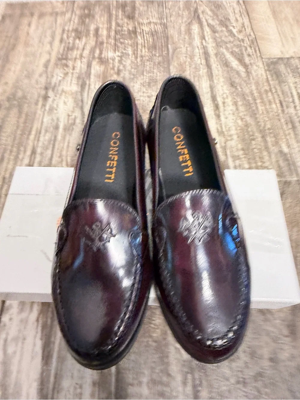 Confetti Kid’s Burgundy Leather Slip-On Loafers Size 32=US 1 Youth
